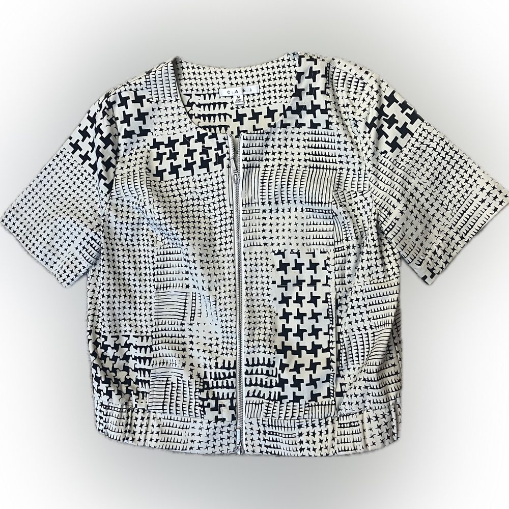 CAbi Black and Cream Houndstooth Short Sleeved Bomber Jacket Women’s Size M